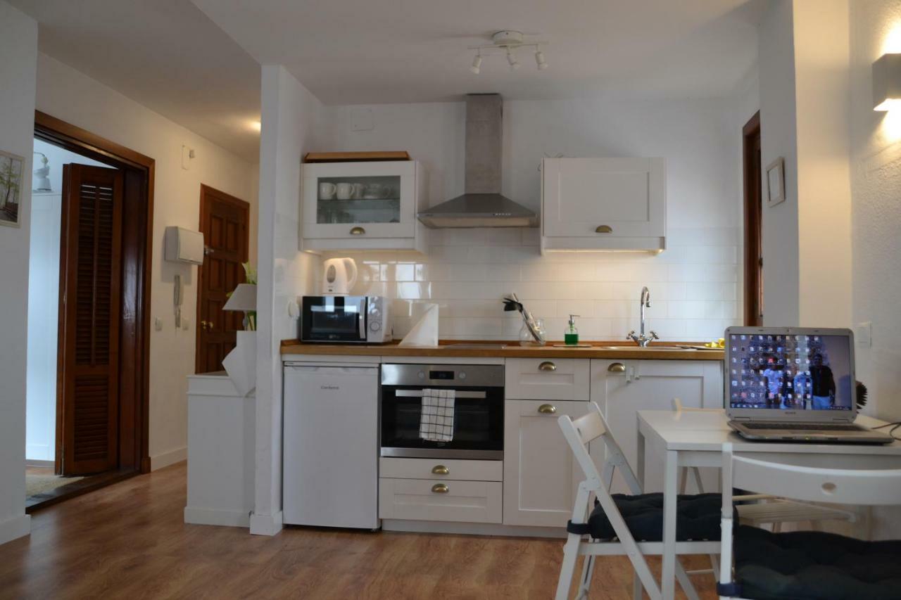 Duquesa Puerto Apartment มานิลบา ภายนอก รูปภาพ