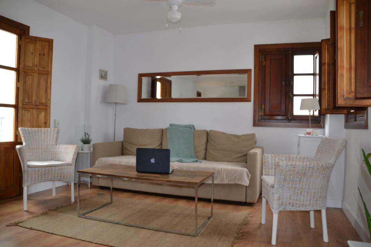 Duquesa Puerto Apartment มานิลบา ภายนอก รูปภาพ