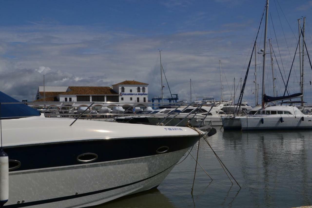 Duquesa Puerto Apartment มานิลบา ภายนอก รูปภาพ